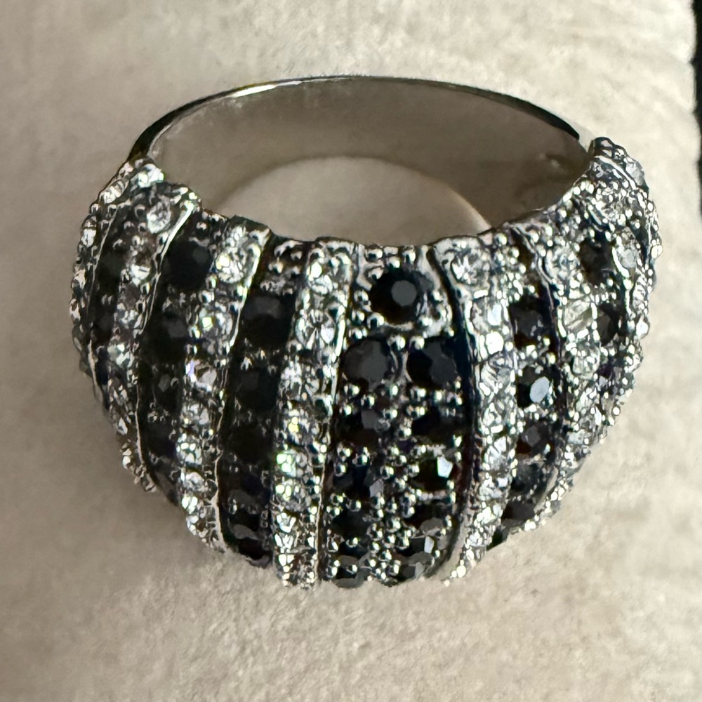 Park Lane Black and Silver Striped Ring